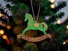 Игрушка ёлочная Символ года 2026 "Лошадка-качалка" Ли110-02-1237 зелёный-дуб,мдф,9*2,5*8см
